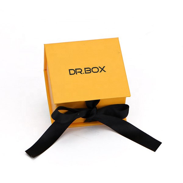 掀蓋式首飾盒-緞帶綁繩紙盒_1